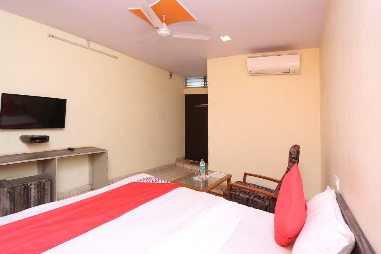 ג'אבלפור Oyo 37533 Hotel Ashirwad מראה חיצוני תמונה